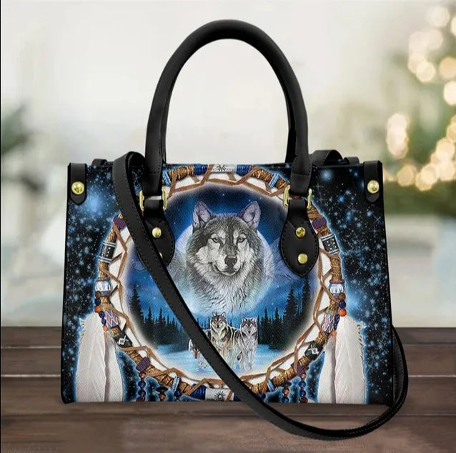 Starry Night Wolf - Black